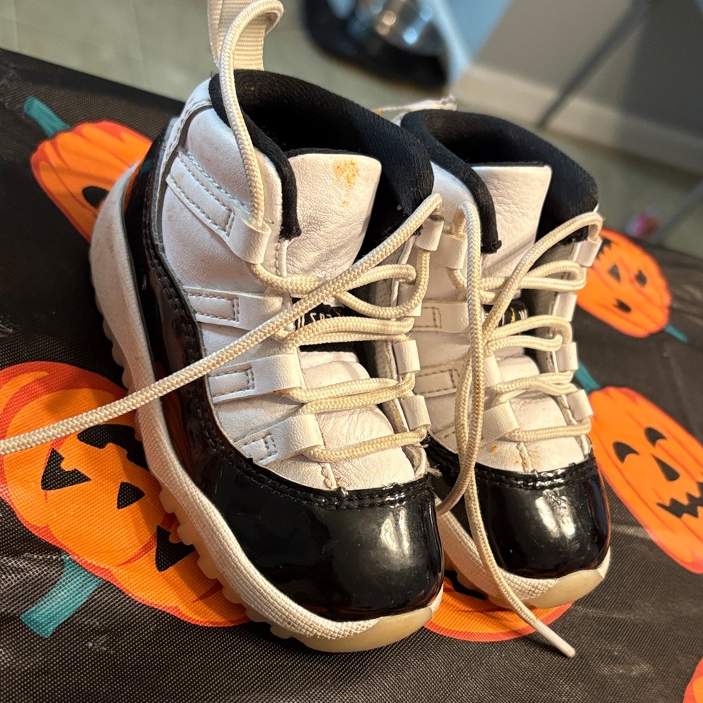 Jordan Kids Black and White Sneakers